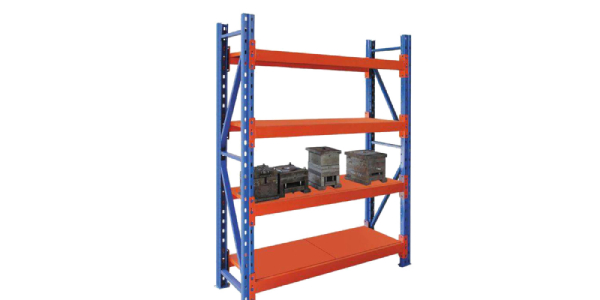 A single warehouse storage piece